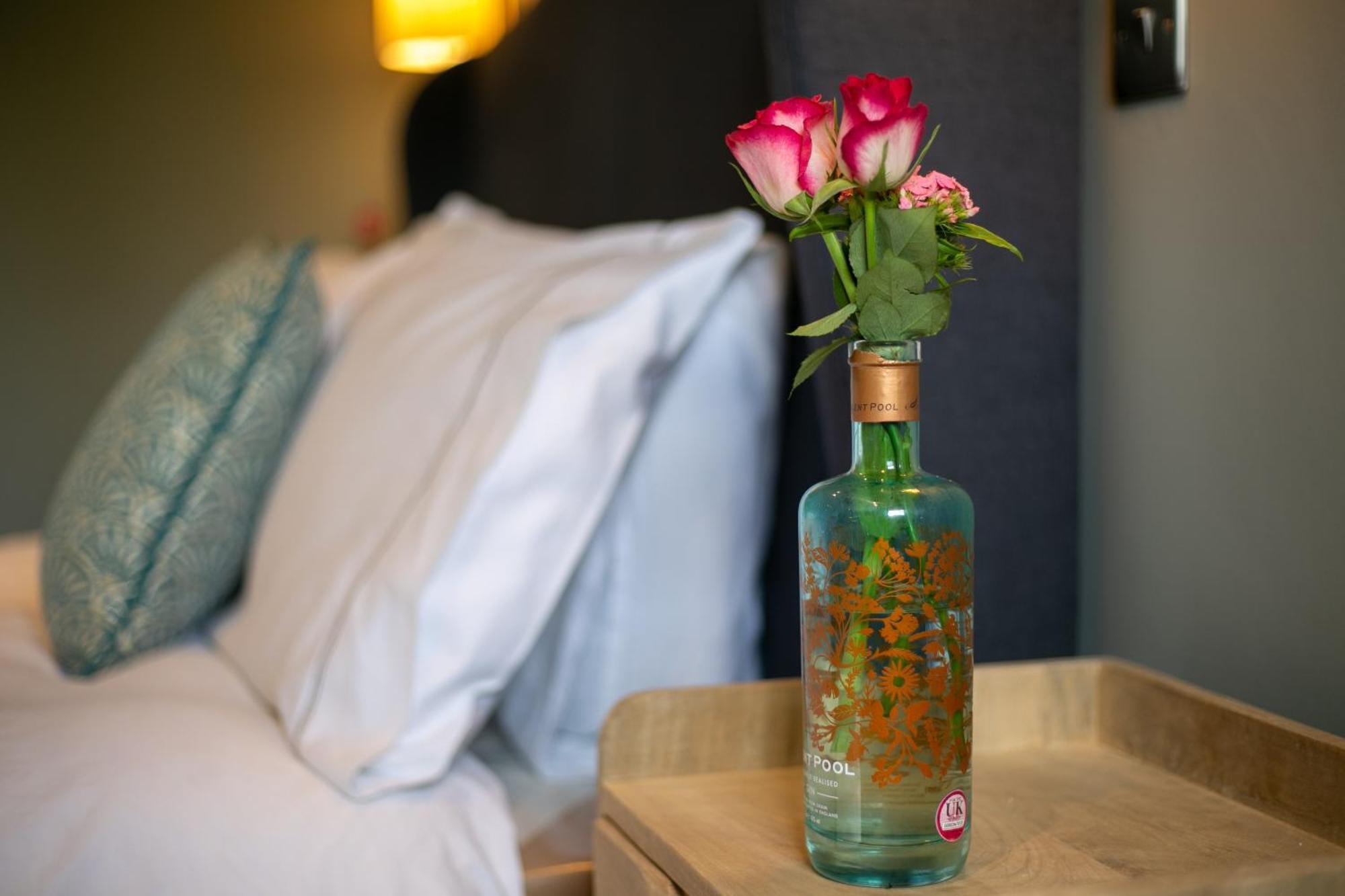 The Cowdray Arms Bed & Breakfast Worth  Ngoại thất bức ảnh